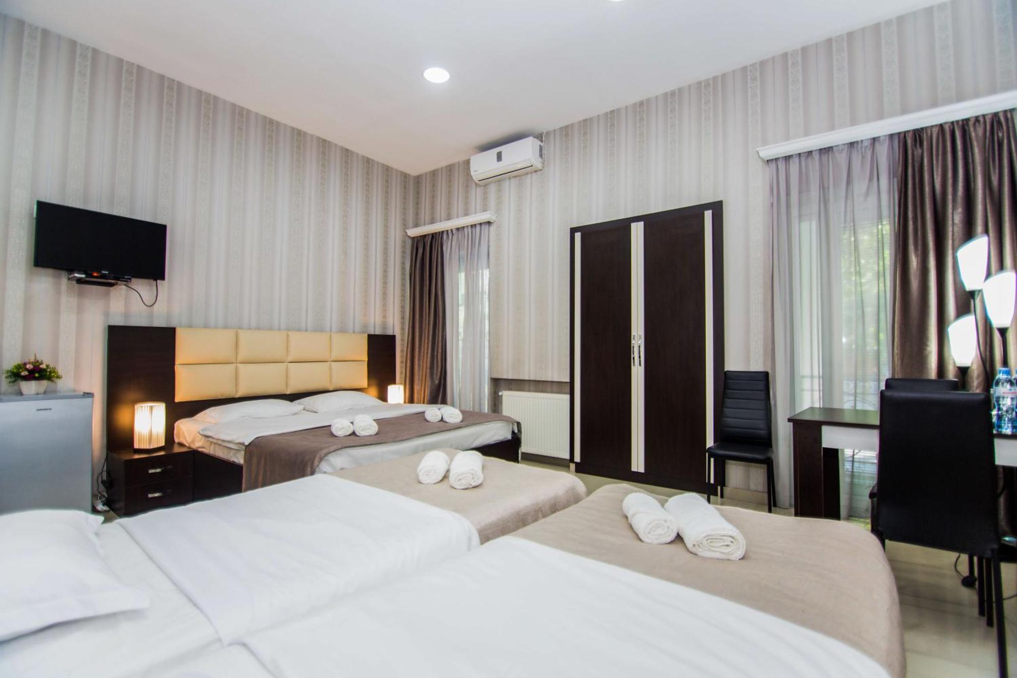 Hotel Care Inn Tiflis Dış mekan fotoğraf