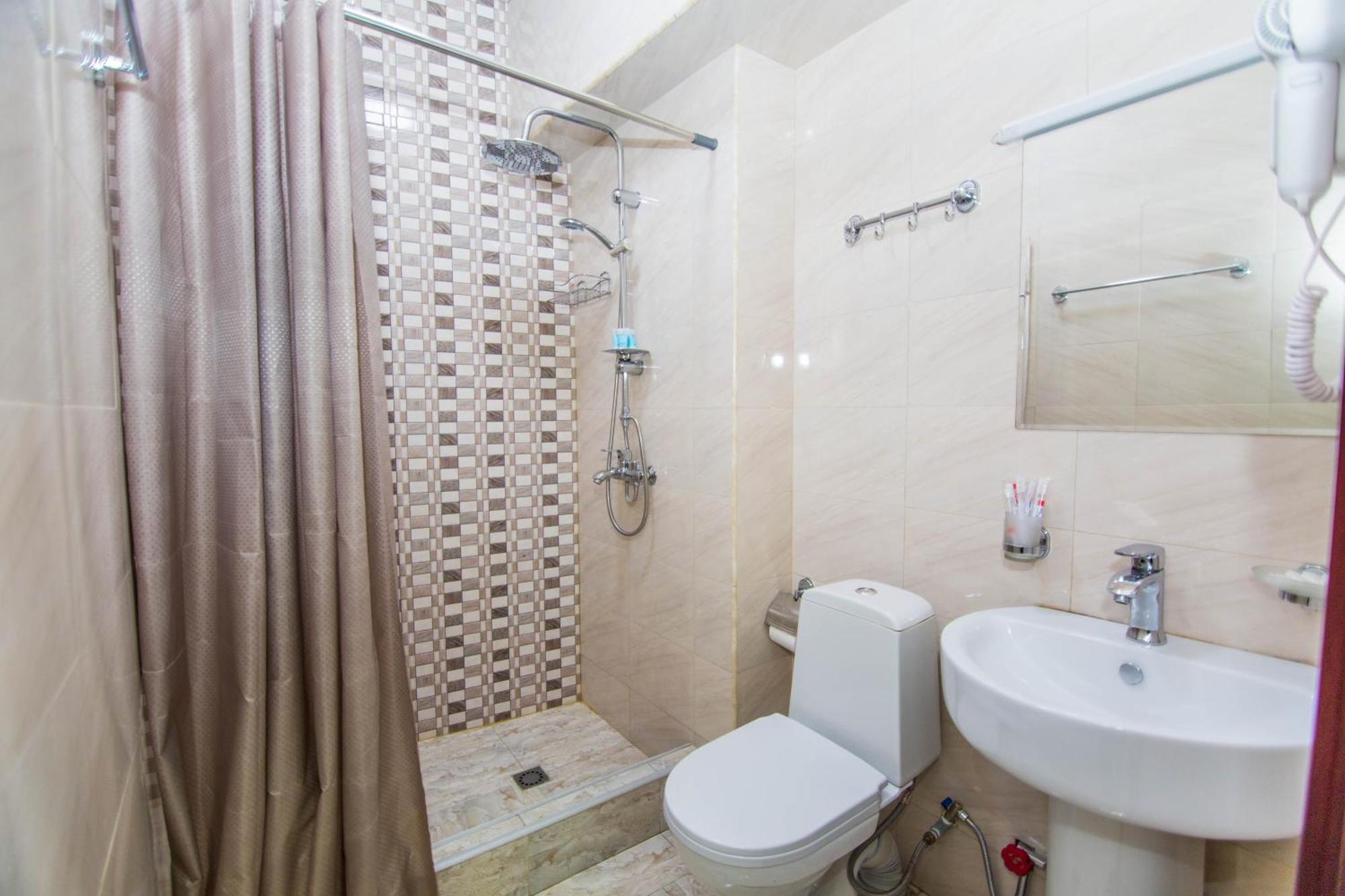 Hotel Care Inn Tiflis Dış mekan fotoğraf