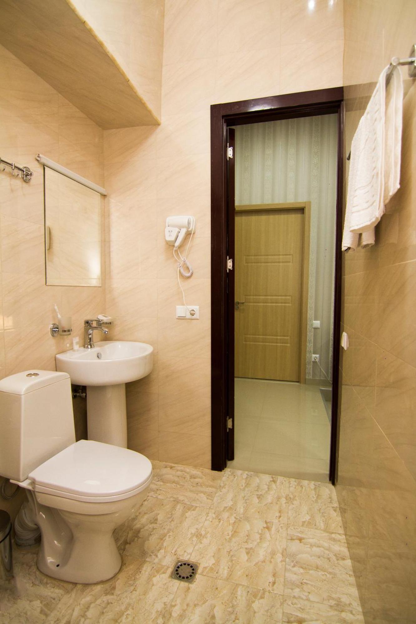 Hotel Care Inn Tiflis Dış mekan fotoğraf