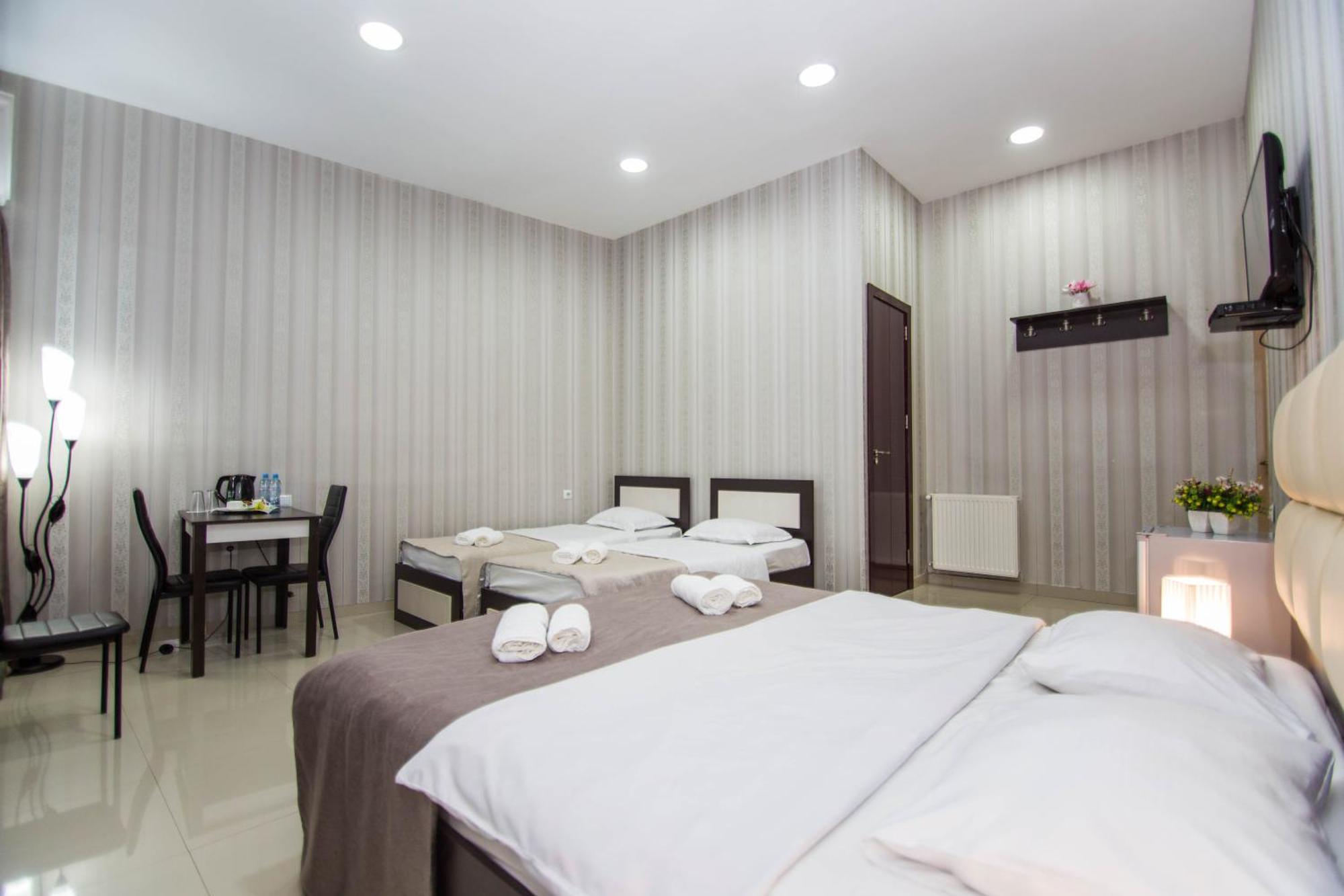 Hotel Care Inn Tiflis Dış mekan fotoğraf