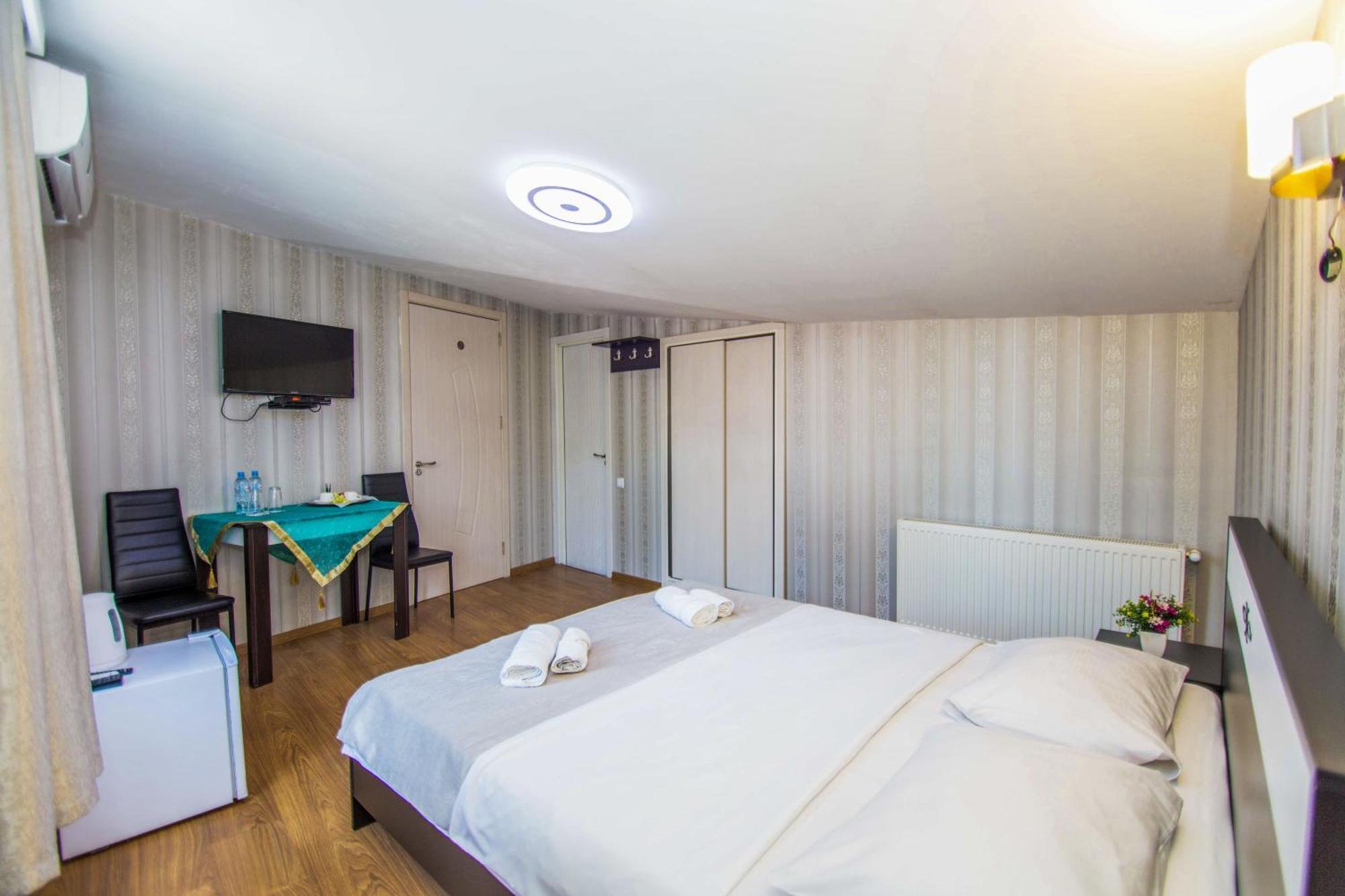Hotel Care Inn Tiflis Dış mekan fotoğraf