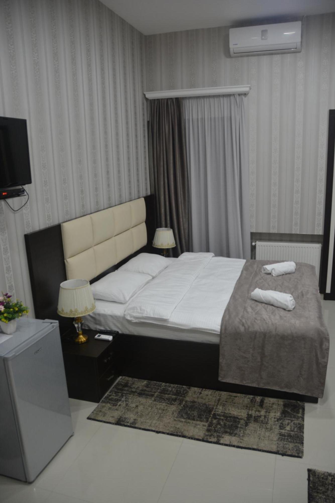 Hotel Care Inn Tiflis Dış mekan fotoğraf