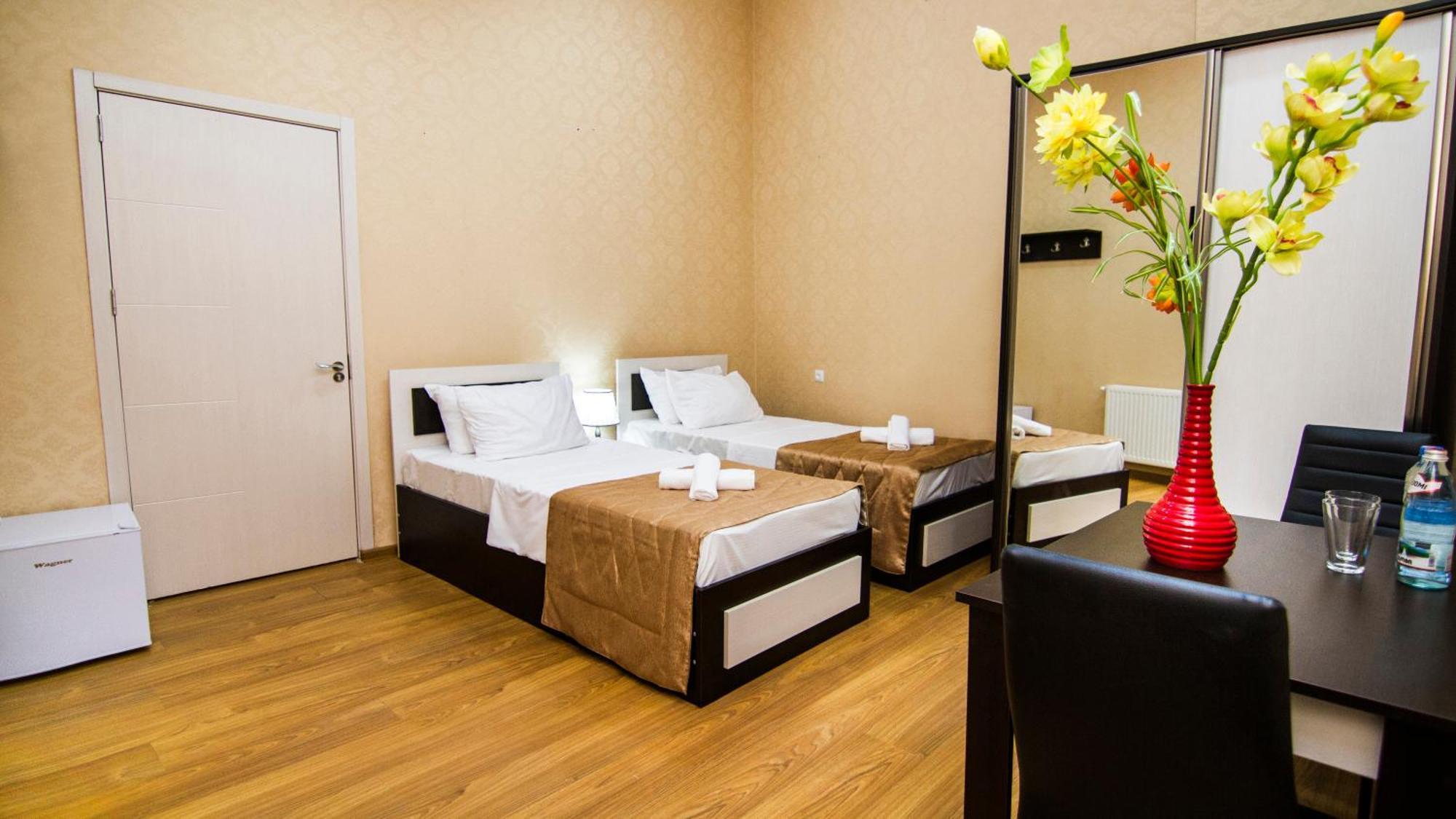 Hotel Care Inn Tiflis Dış mekan fotoğraf
